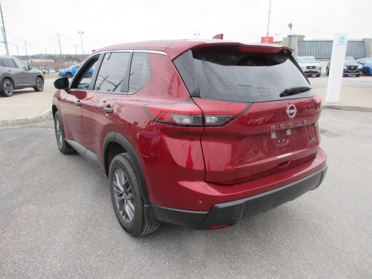 2024 Nissan Rogue S Photo