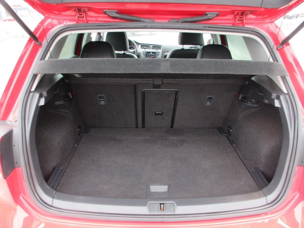 2016 Volkswagen Golf  Photo4