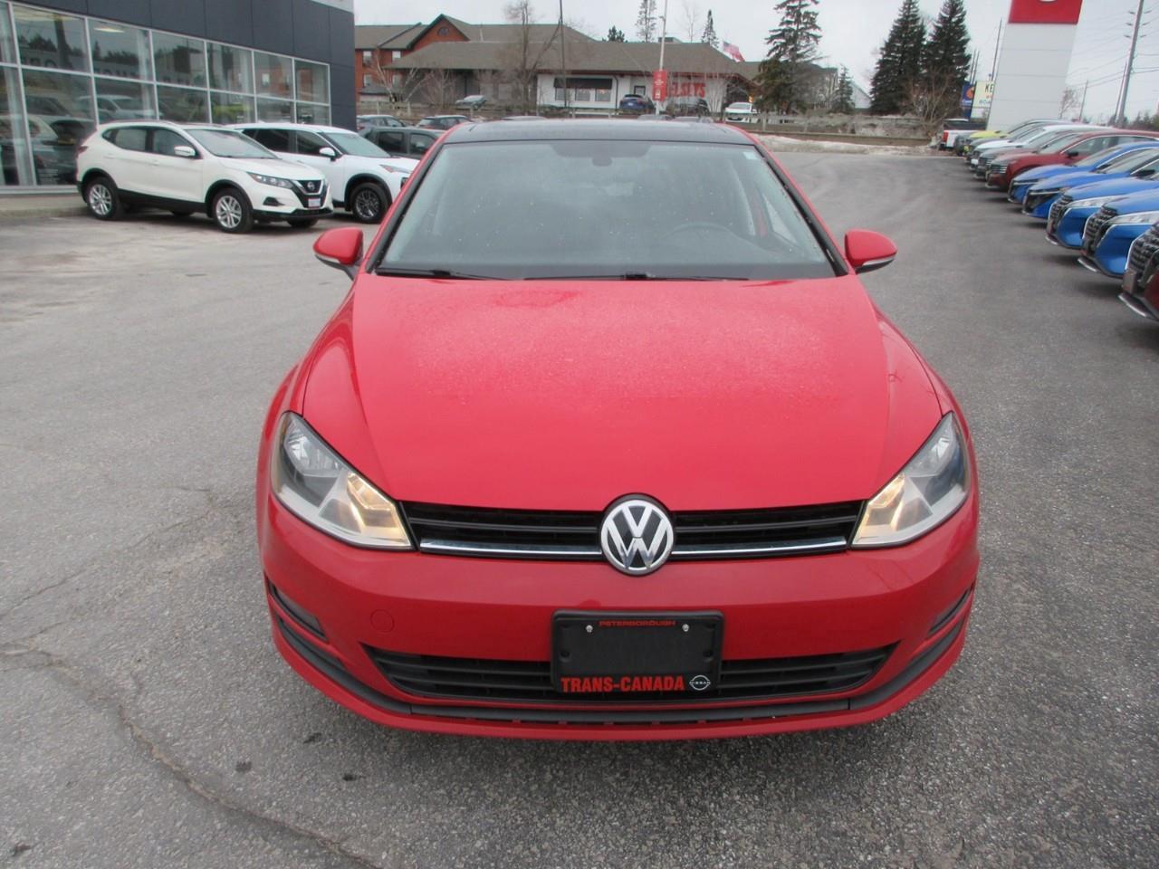 2016 Volkswagen Golf  Photo