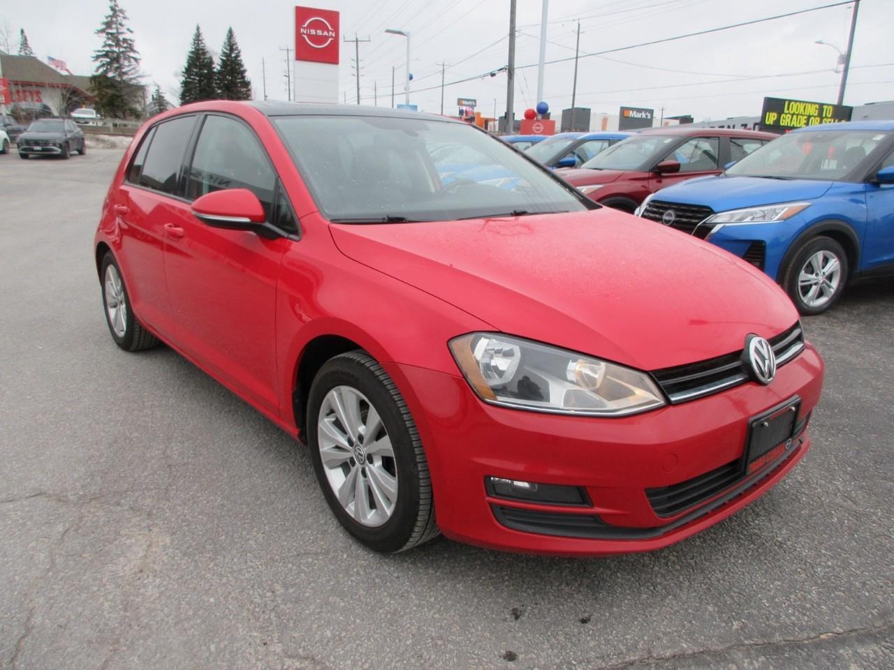 2016 Volkswagen Golf  Photo