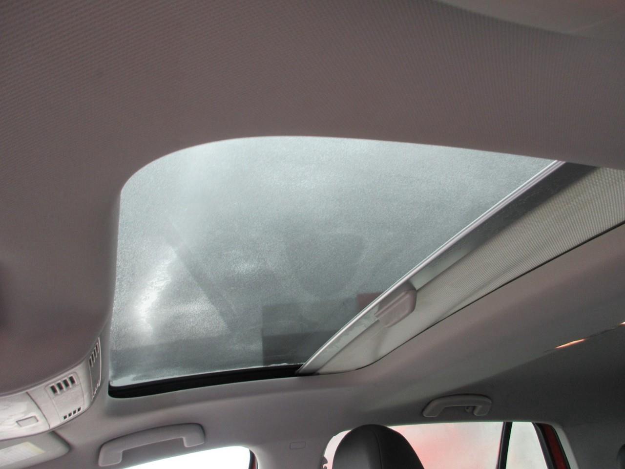 2016 Volkswagen Golf  Photo