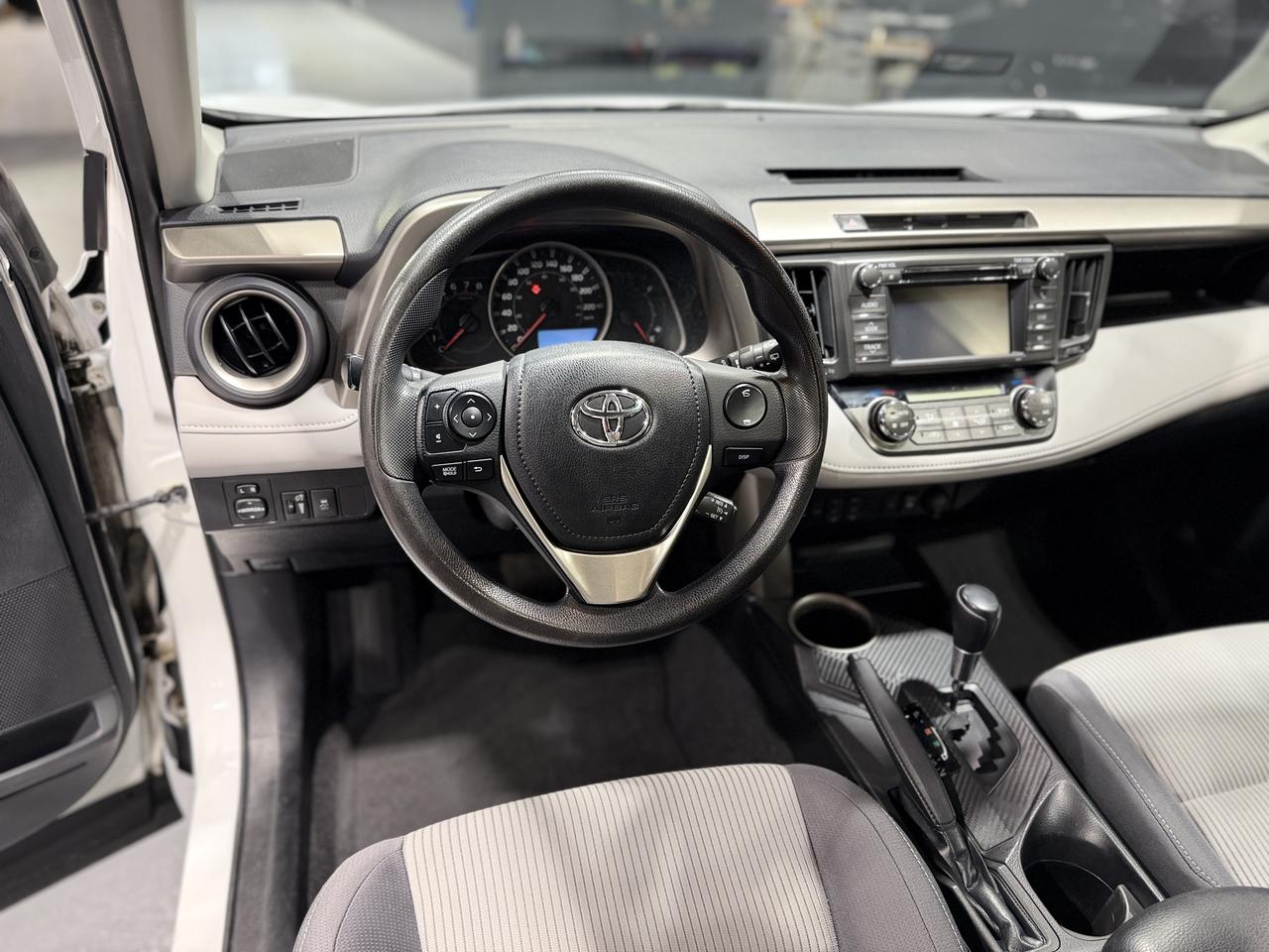 2013 Toyota RAV4 AWD 4dr XLE Photo