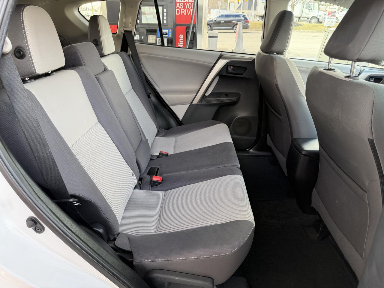 2013 Toyota RAV4 AWD 4dr XLE Photo