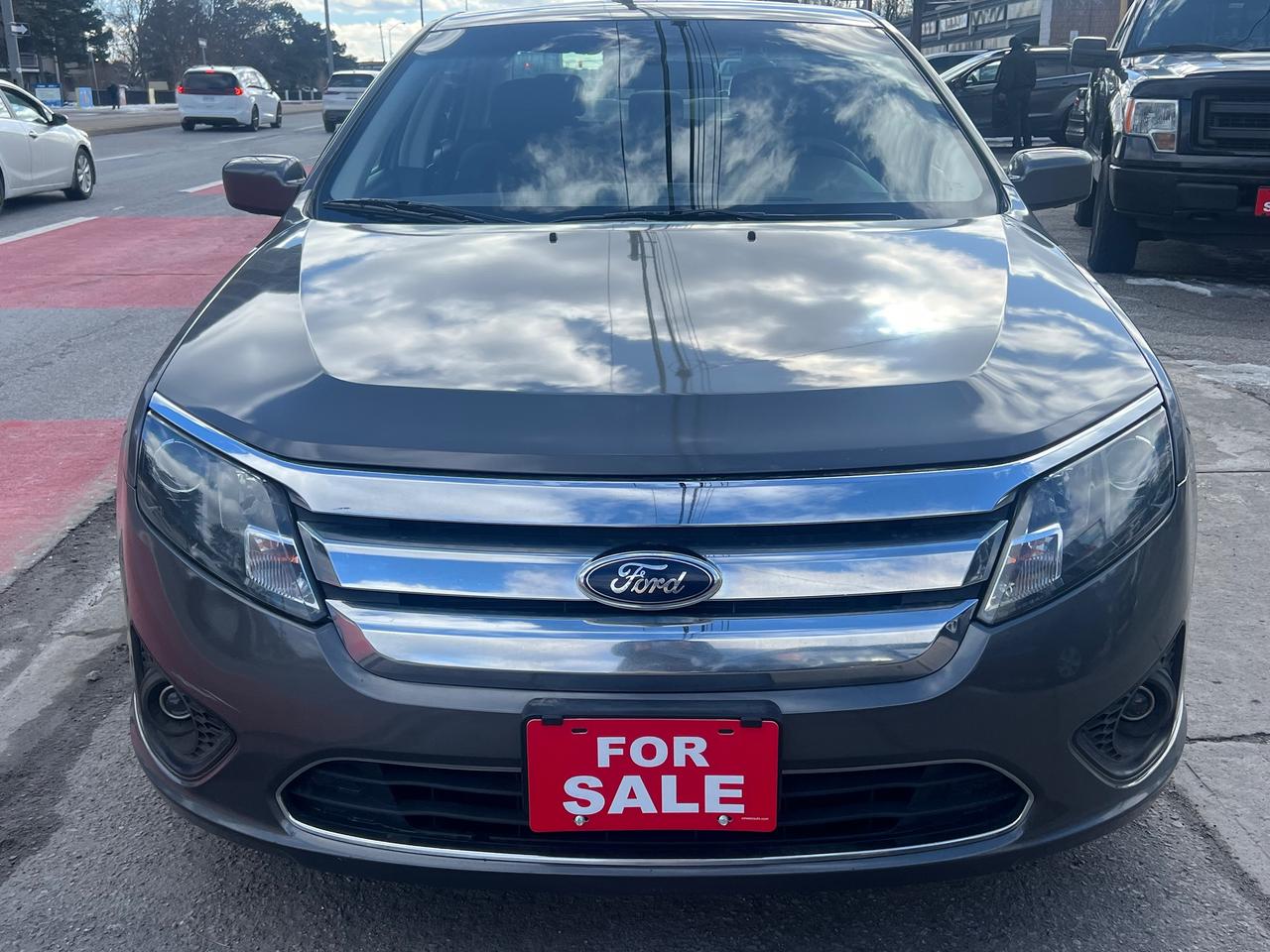 2012 Ford Fusion EXTRA CLEAN-AUTOMATIC & MORE! Photo