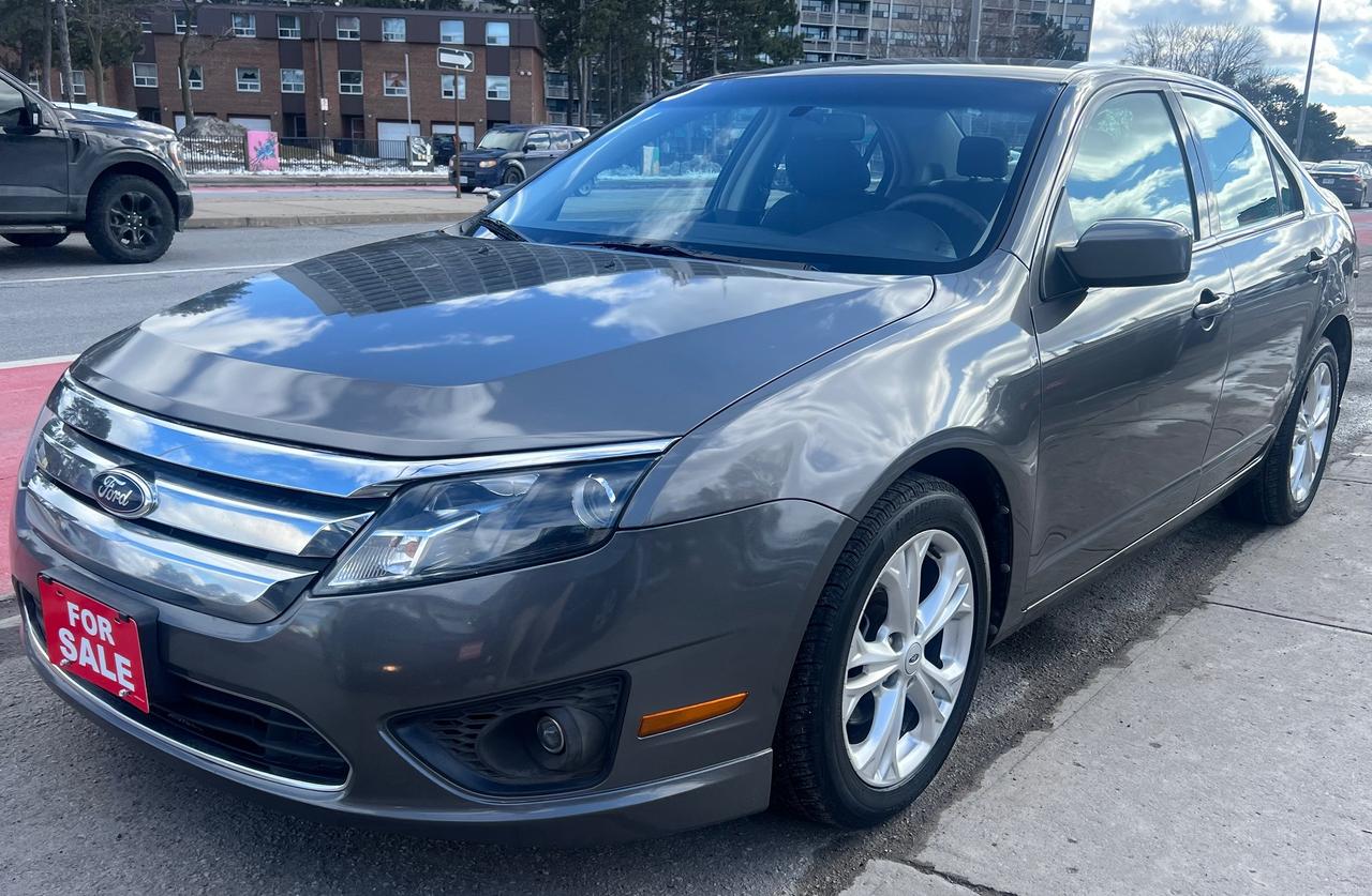 2012 Ford Fusion EXTRA CLEAN-AUTOMATIC & MORE! Photo