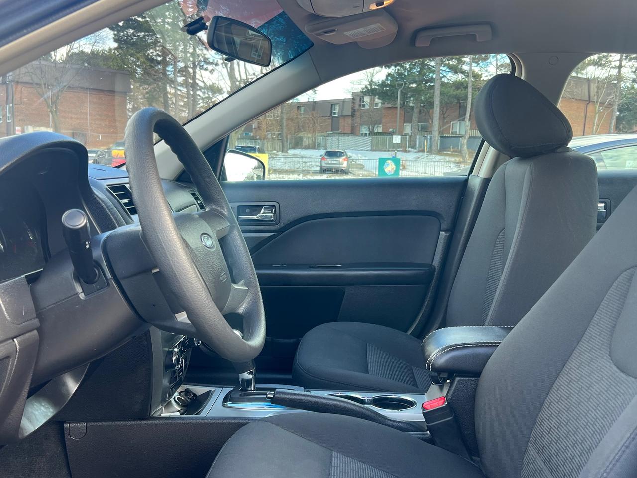 2012 Ford Fusion EXTRA CLEAN-AUTOMATIC & MORE! Photo