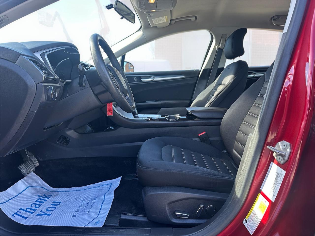 2015 Ford Fusion SE Photo