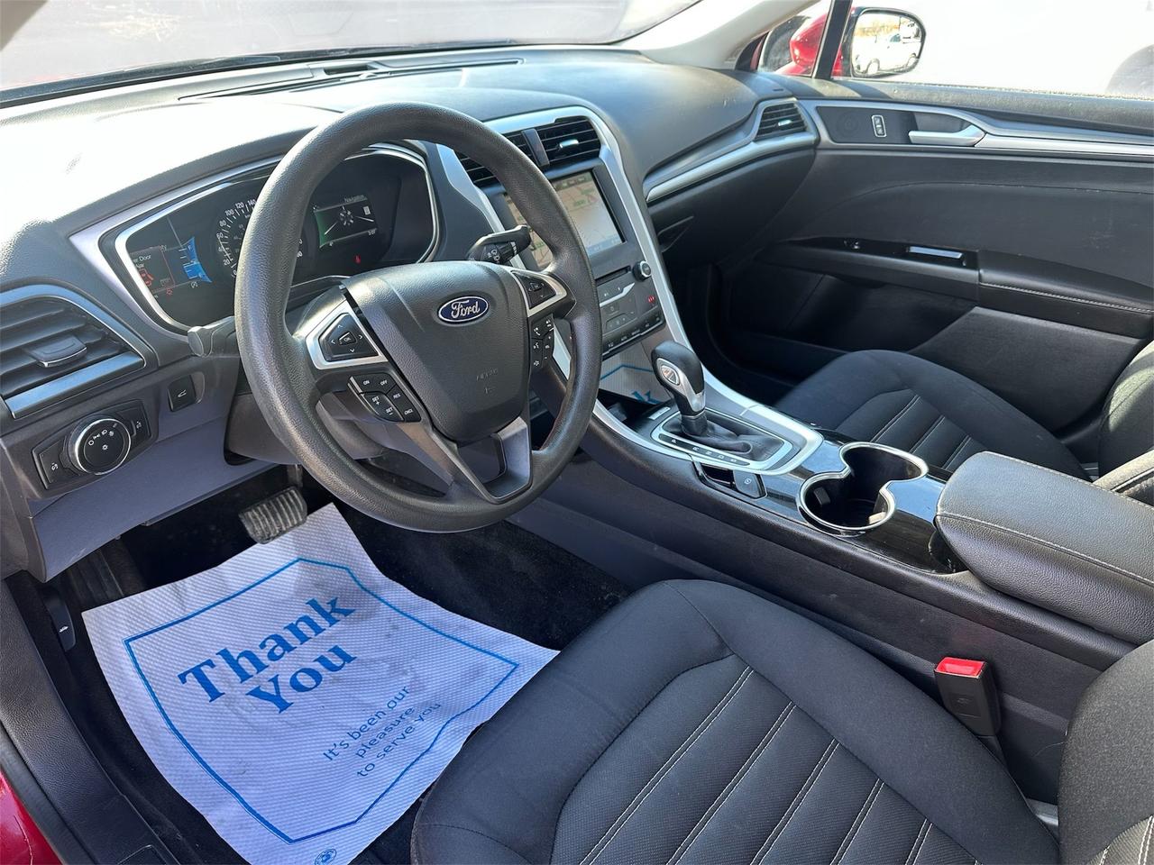 2015 Ford Fusion SE Photo