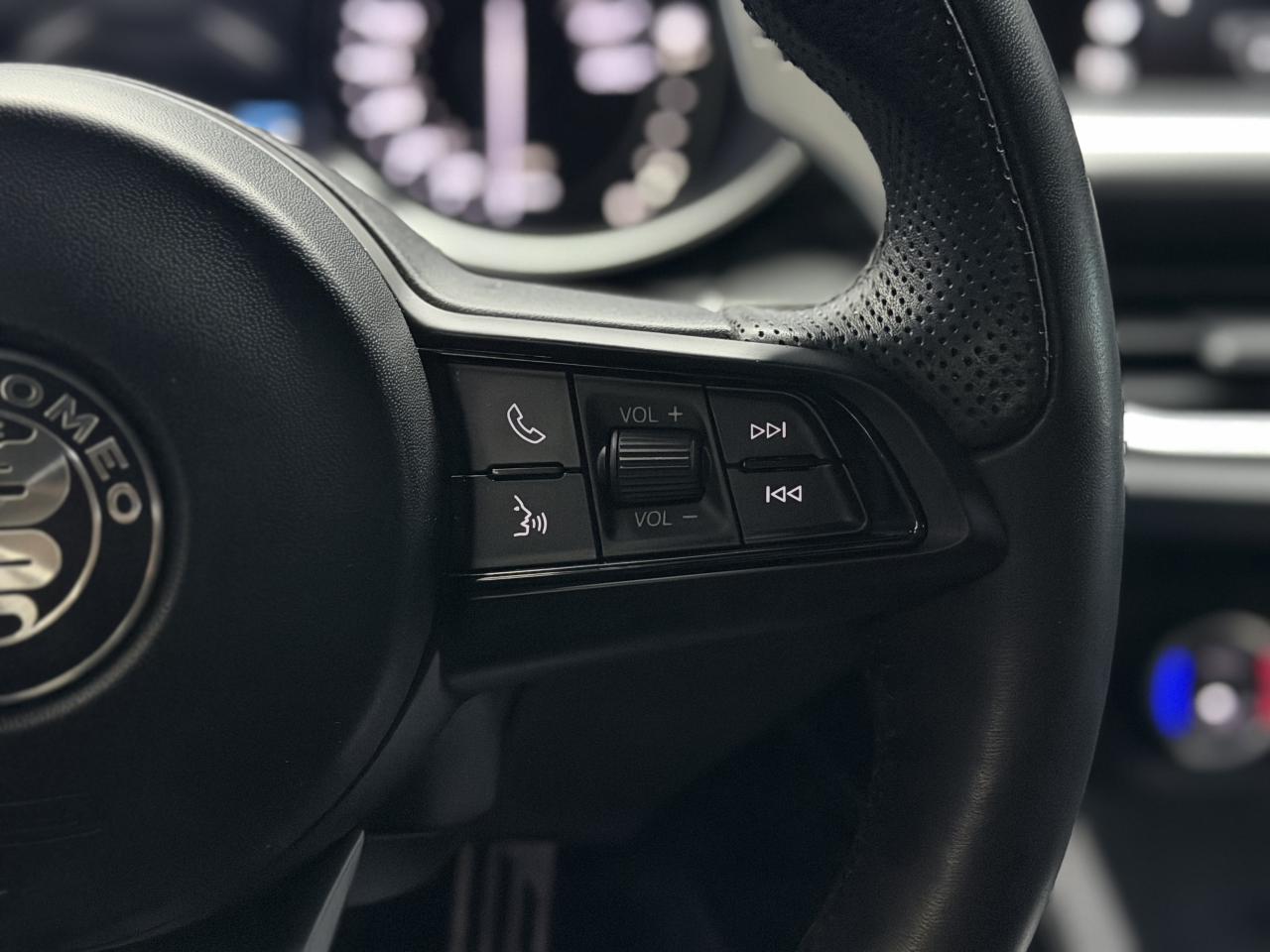 2021 Alfa Romeo Stelvio TI SPORT|NAV|BACKUP|ACC|BSM|LKA|HKSOUND| Photo