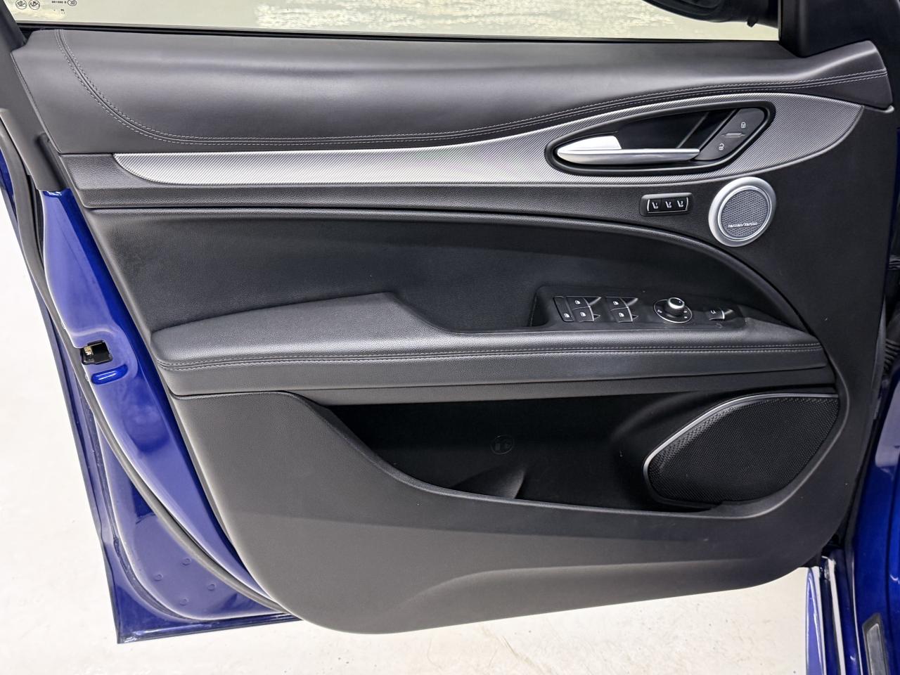 2021 Alfa Romeo Stelvio TI SPORT|NAV|BACKUP|ACC|BSM|LKA|HKSOUND| Photo