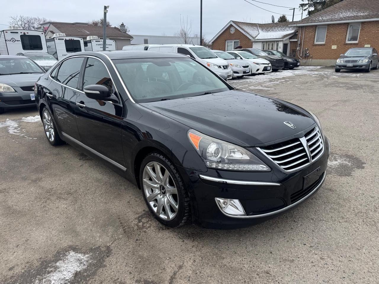 2012 Hyundai Equus SIGNATURE, 2 SETS OF TIRES, WELL MAINTAINED, CERT Photo