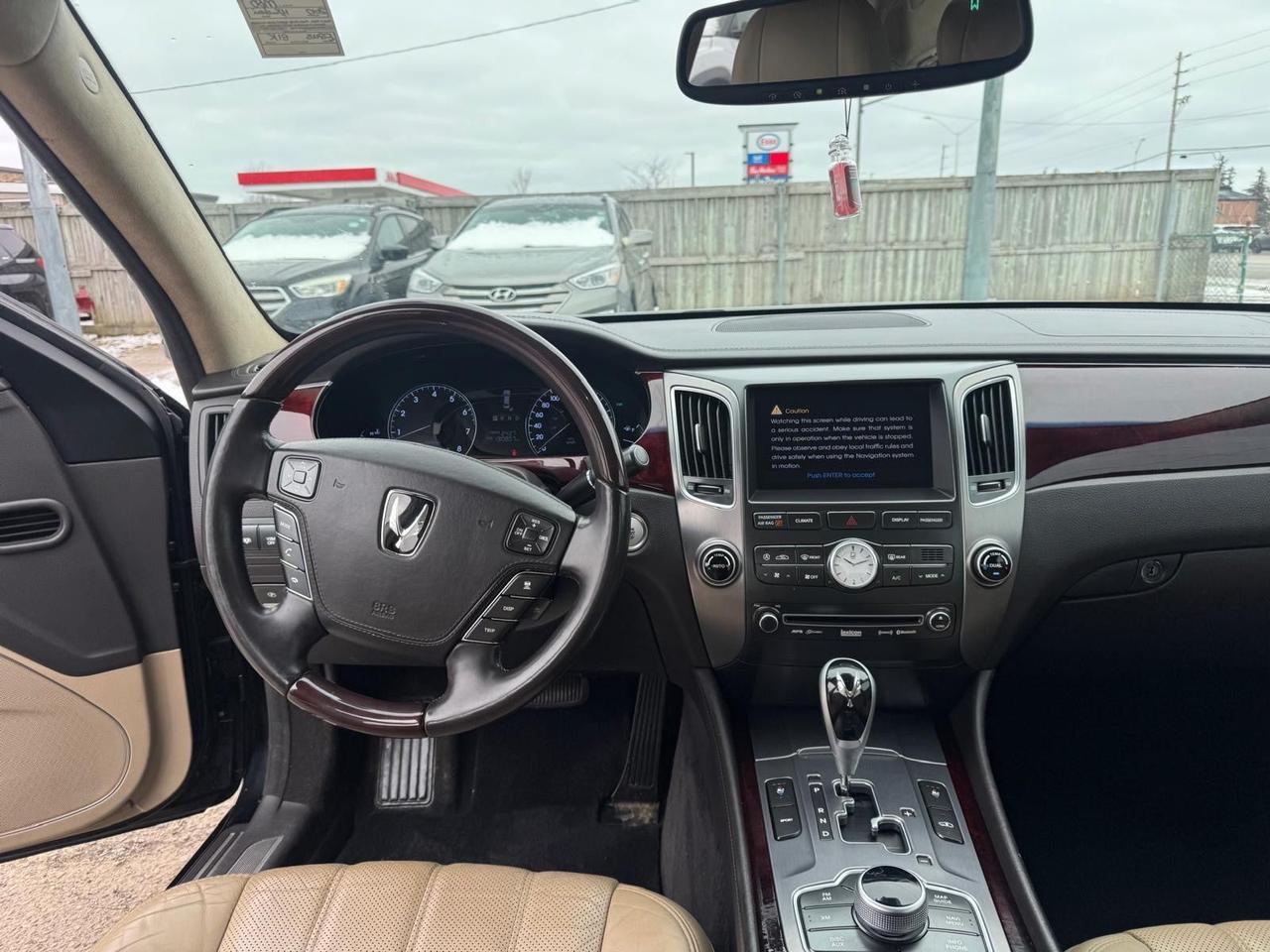 2012 Hyundai Equus SIGNATURE, 2 SETS OF TIRES, WELL MAINTAINED, CERT Photo