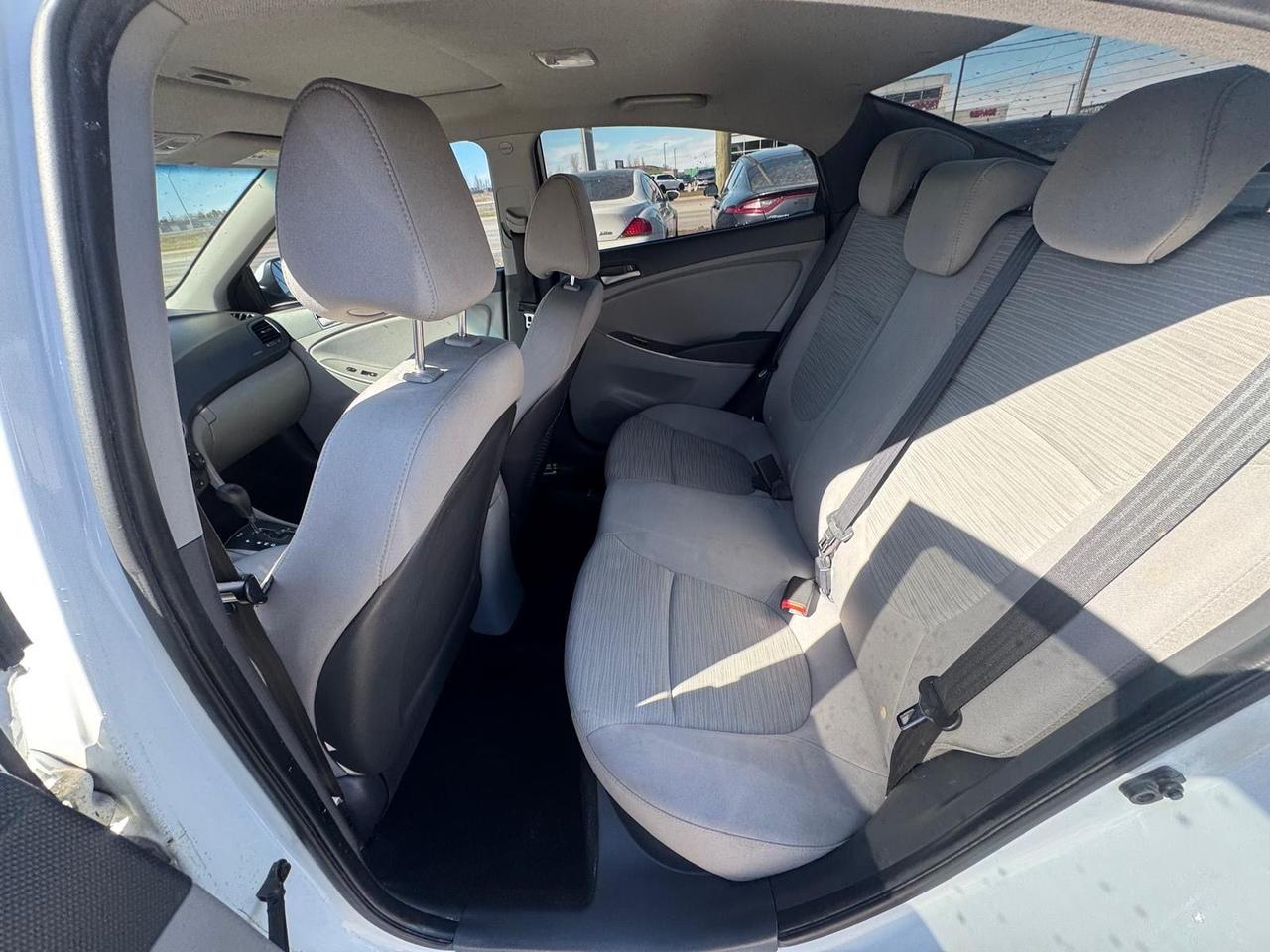 2017 Hyundai Accent SE, SEDAN, AUTO, ONLY 137KMS, ALLOYS, CERTIFIED Photo