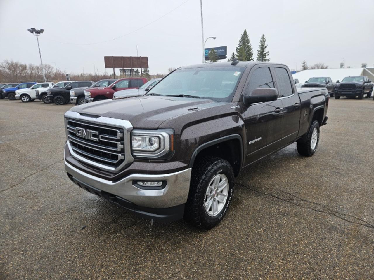 Used 2016 GMC Sierra 1500 SLE for sale in Medicine Hat, AB