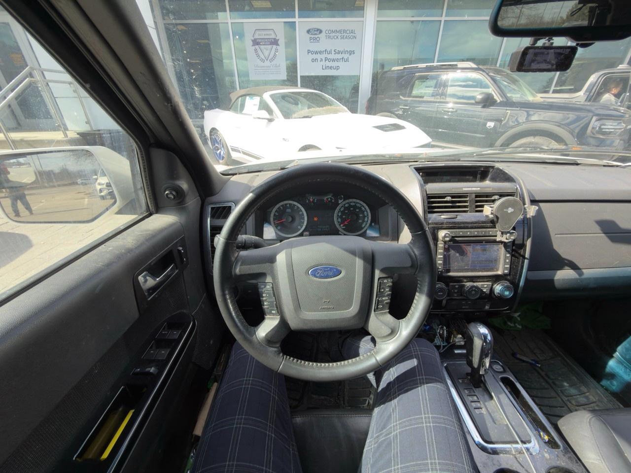 2011 Ford Escape Limited INCOMING|WHITE SUEDE|BLACK LEATHER|3.0L V6|VOICE ACTIVATED TOUCH-SCREEN NAVIGATION Photo