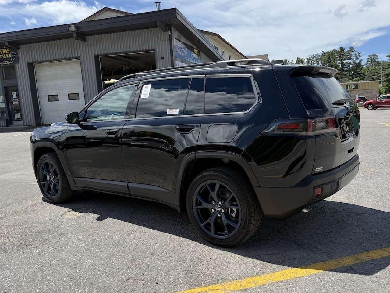 2026 Jeep Cherokee 85th Anniversary 4x4 Photo4