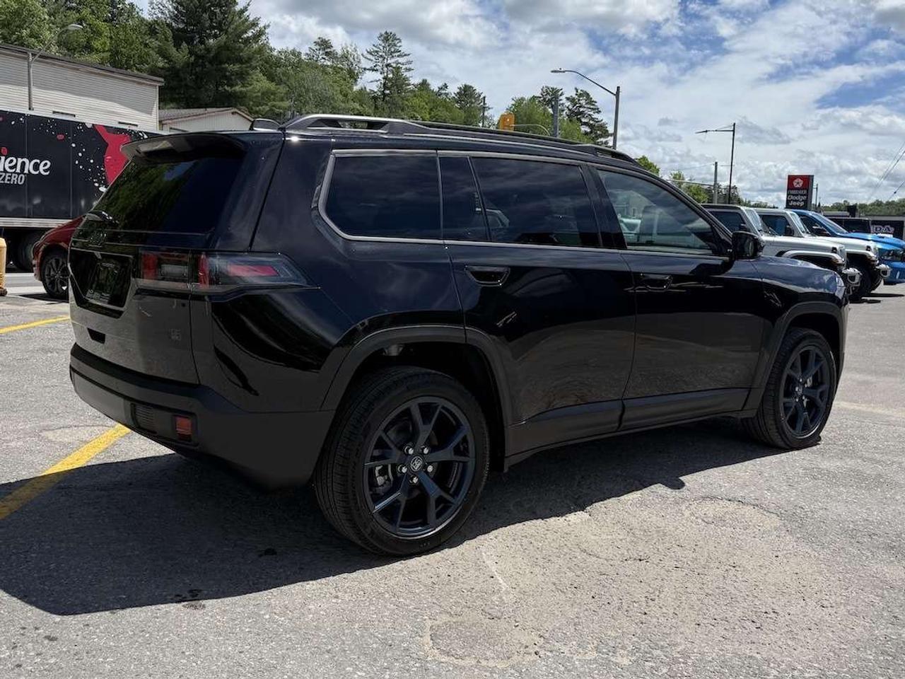 2026 Jeep Cherokee 85th Anniversary 4x4 Photo