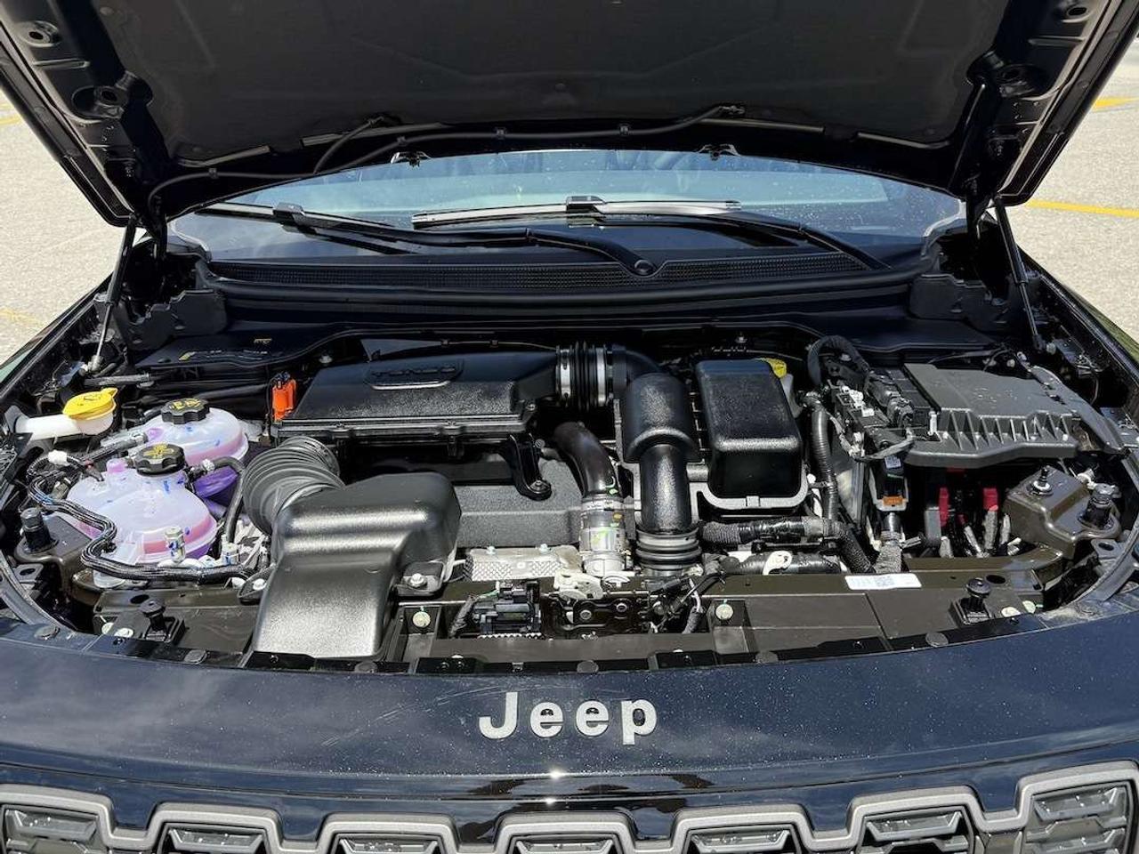2026 Jeep Cherokee 85th Anniversary 4x4 Photo