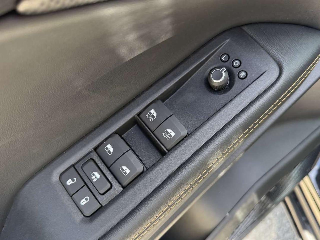 2026 Jeep Cherokee 85th Anniversary 4x4 Photo