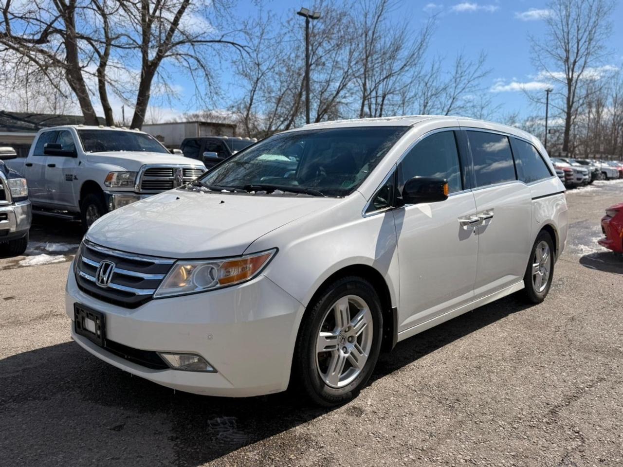 2012 Honda Odyssey Touring Photo