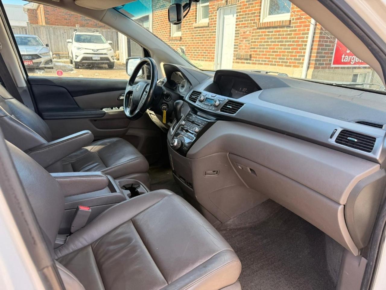 2012 Honda Odyssey Touring Photo