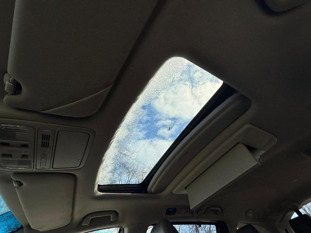 2012 Honda Odyssey Touring Photo