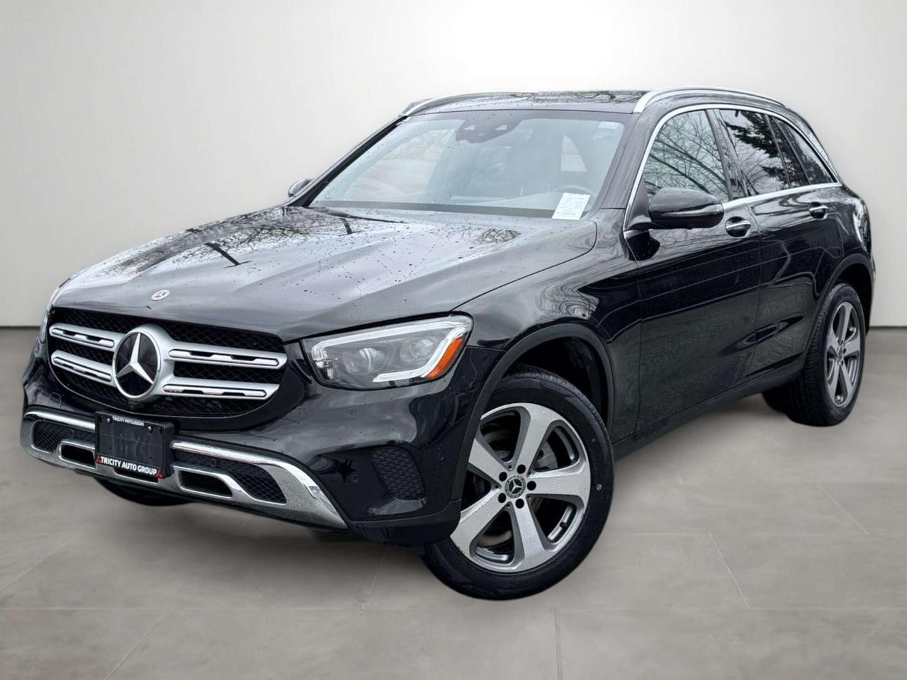 Features sunroof, navigation, 360 cameras, dual climate control, parking sensors, heated seats, memory seats, and more.

CarFax report and Safety inspection available for review. Large used car inventory! Open 7 days a week! IN HOUSE FINANCING available. Close to 100% approval rate. We accept all local and out of town trade-ins. For additional vehicle information or to schedule your appointment, call us or send an inquiry. Pricing is subject to $995 doc fee, prep fee from $195 to $1395, and $10 VSA levy. Financed vehicles subject to $599 finance placement fee. We also specialize in out of town deliveries. This vehicle may be located at one of our other lots, please call to book an appointment to ensure the vehicle is available.