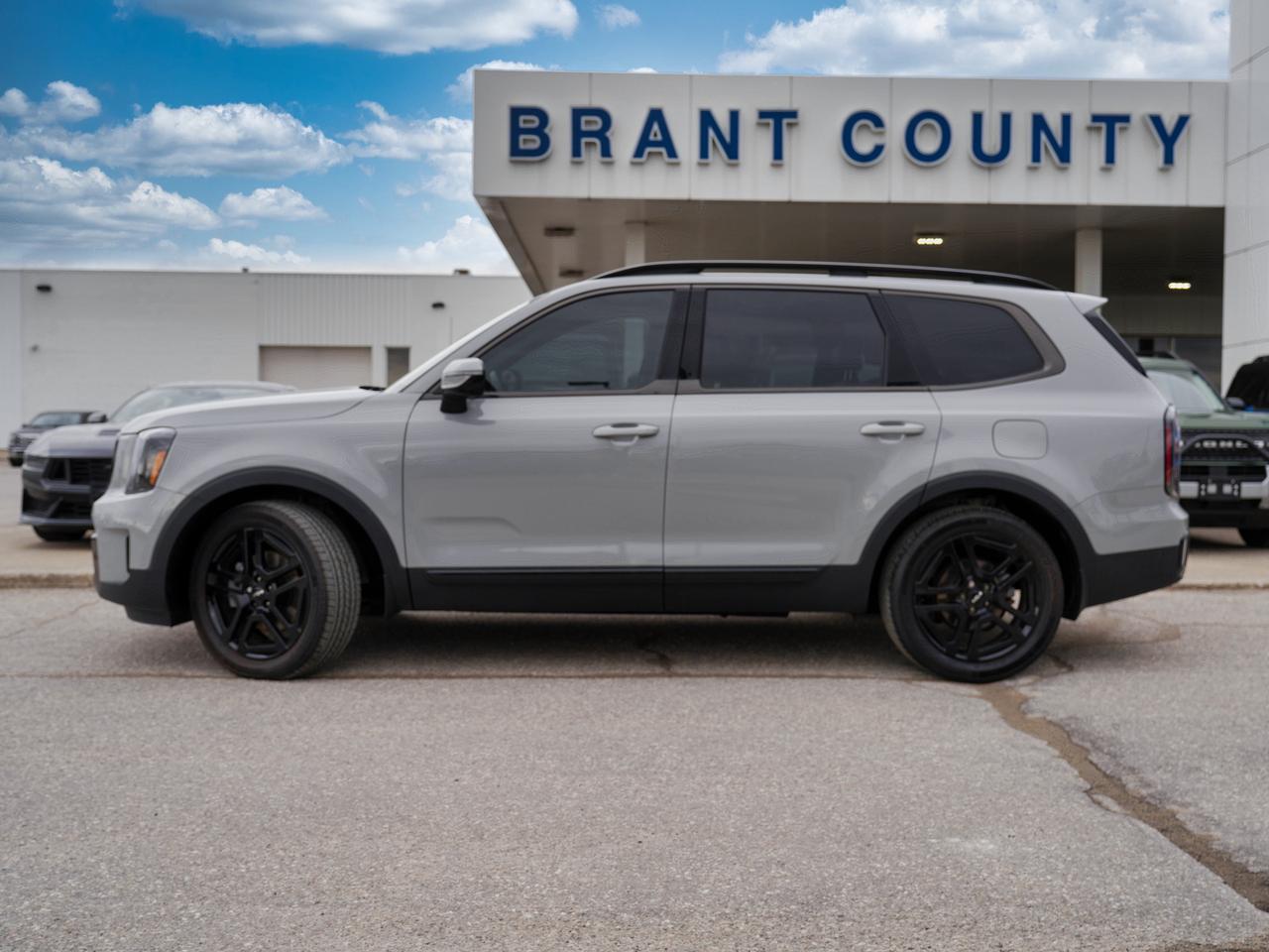 2024 Kia Telluride 7 PASSENGER | 1 OWNER | DOUBLE SUN ROOF Photo
