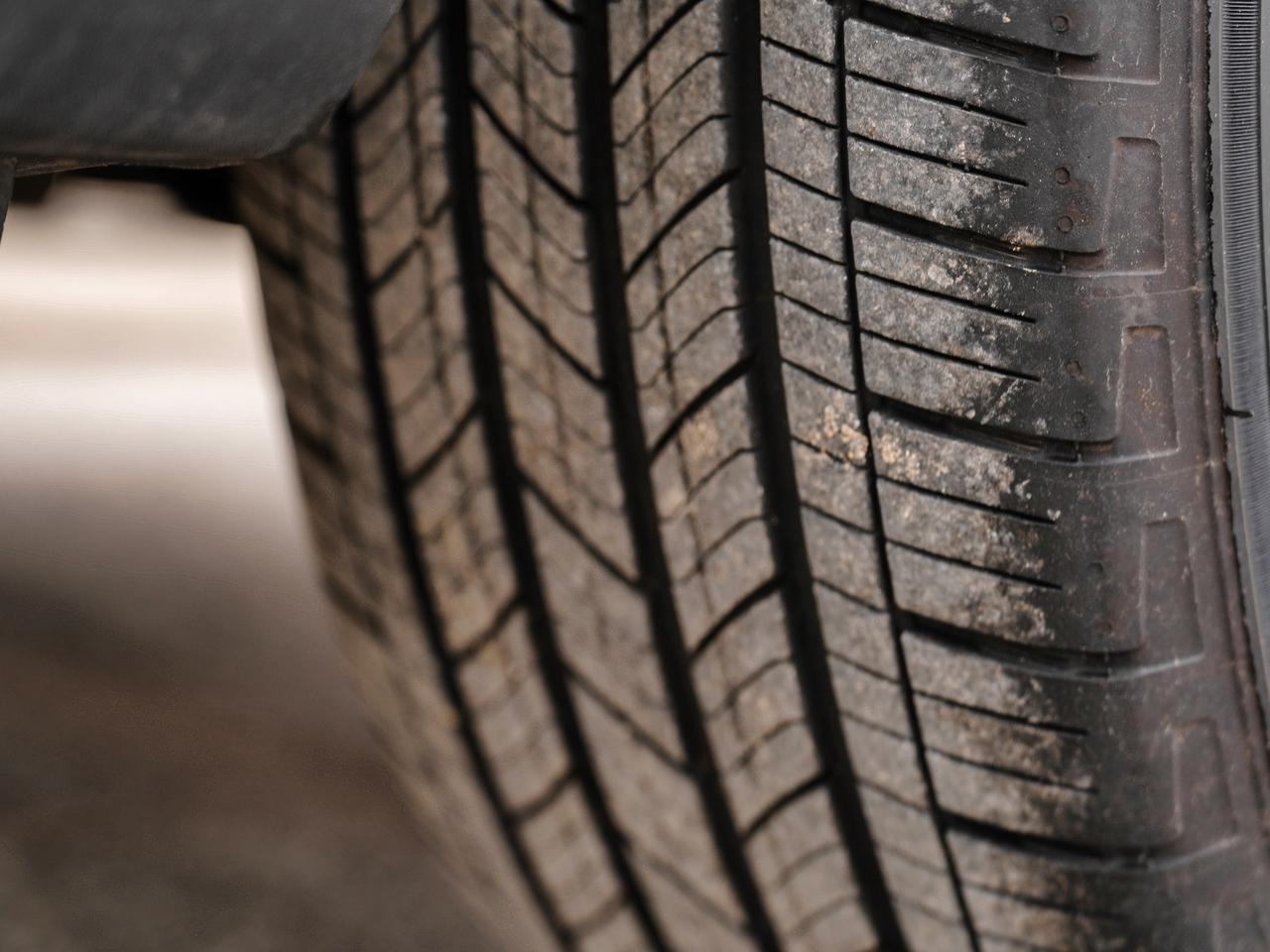 2024 Kia Telluride 7 PASSENGER | 1 OWNER | DOUBLE SUN ROOF Photo