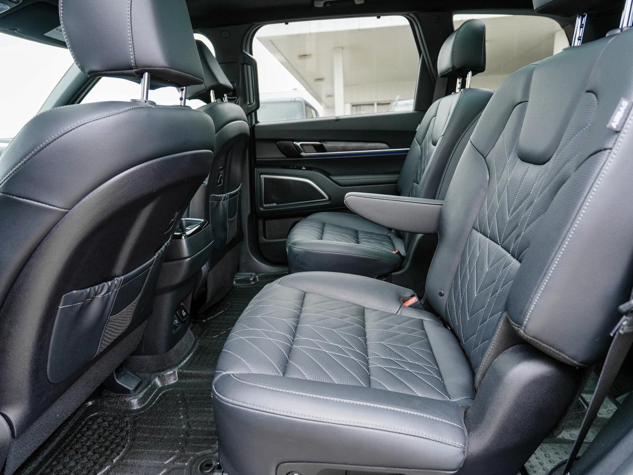 2024 Kia Telluride 7 PASSENGER | 1 OWNER | DOUBLE SUN ROOF Photo