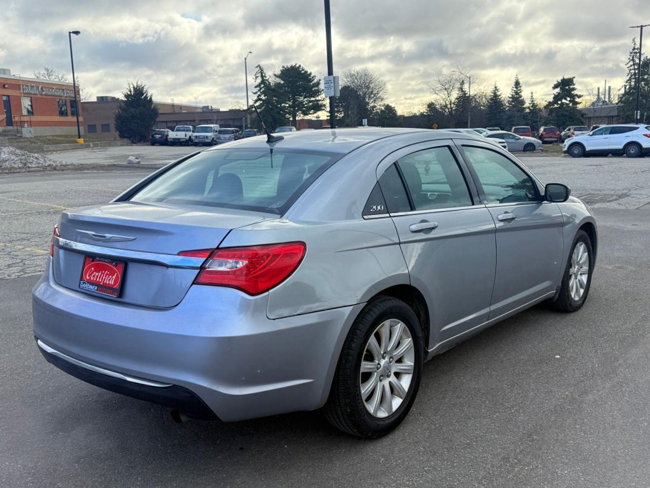 2014 Chrysler 200 Automatic Photo