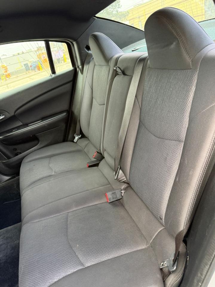 2014 Chrysler 200 Automatic Photo