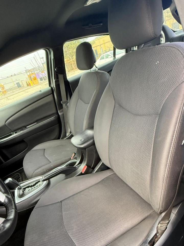 2014 Chrysler 200 Automatic Photo