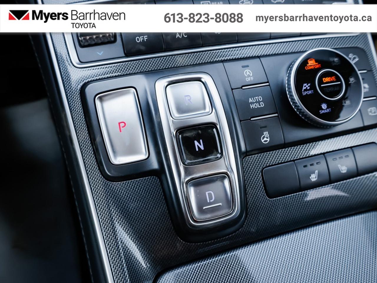2023 Hyundai Santa Fe Urban AWD  - Sunroof -  Heated Seats - $216 B/W Photo