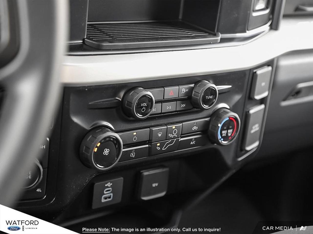 2026 Ford F-350 Super Duty SRW XLT Photo