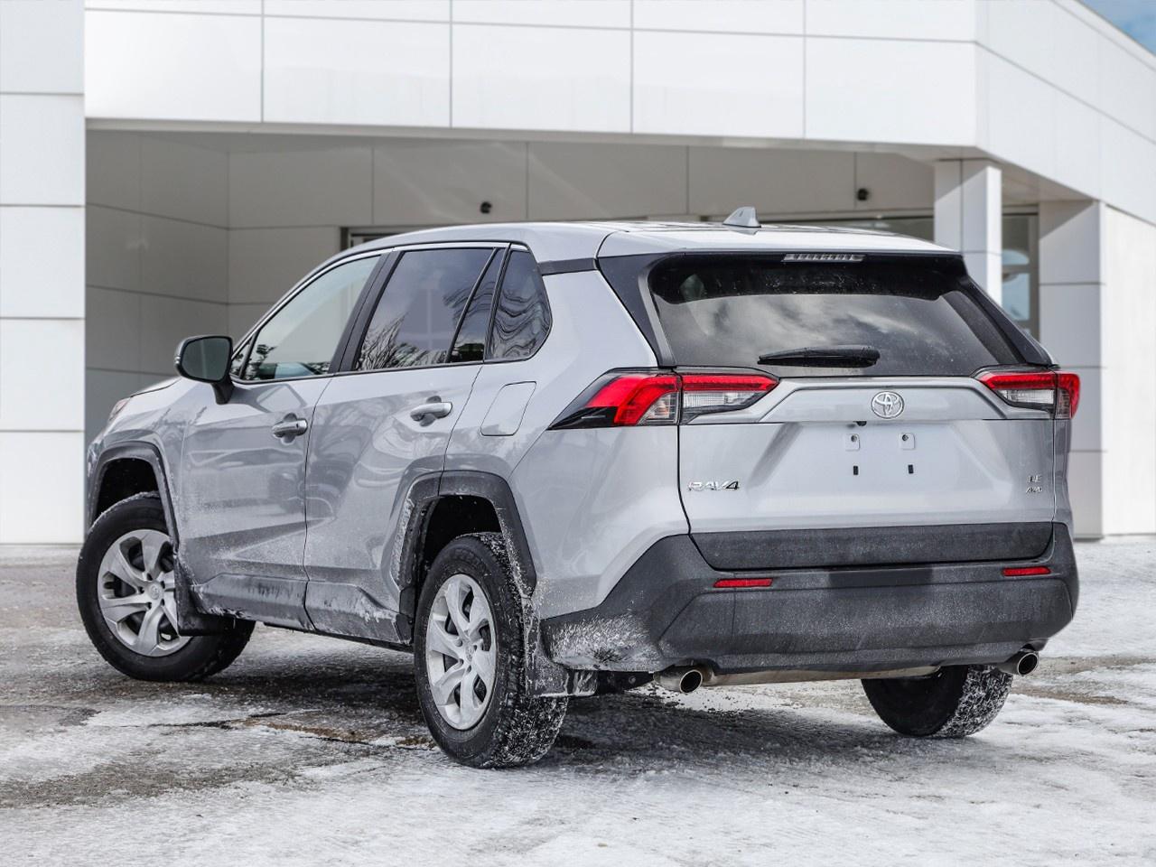 2023 Toyota RAV4 LE Photo