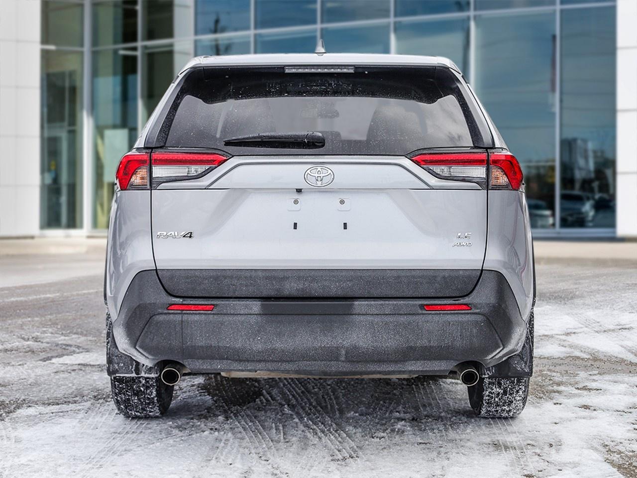 2023 Toyota RAV4 LE Photo