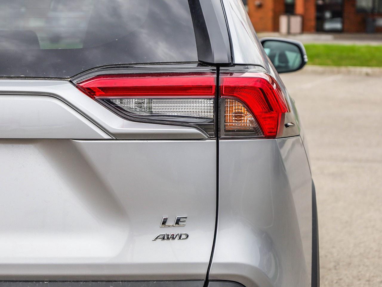2023 Toyota RAV4 LE Photo