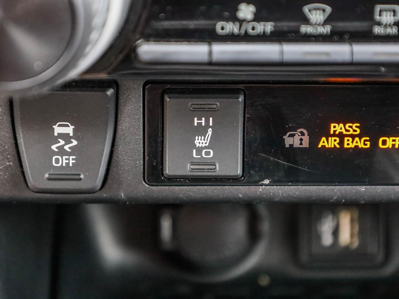 2023 Toyota RAV4 LE Photo
