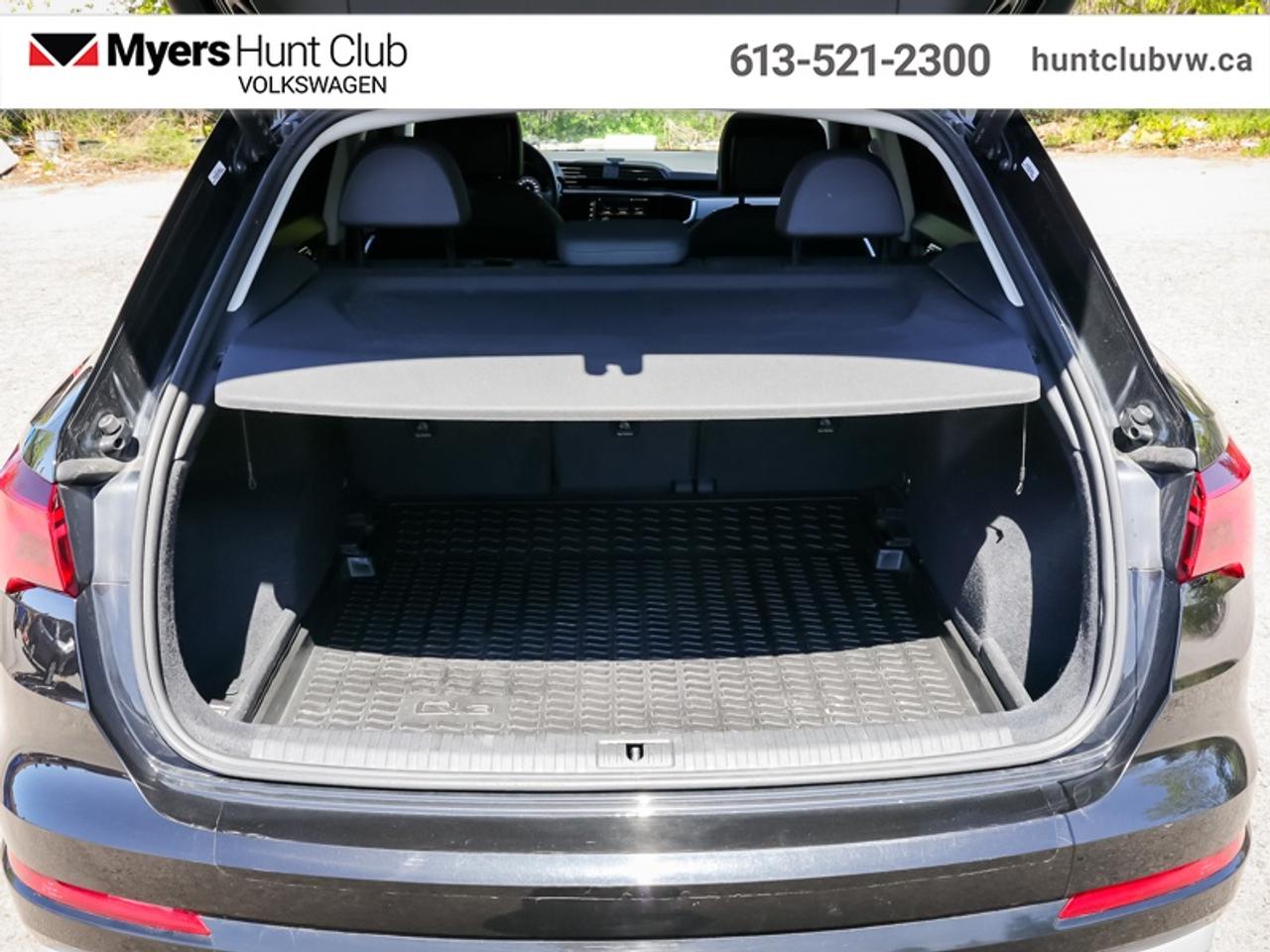 2022 Audi Q3 Komfort 45 TFSI quattro  - Leather Seats Photo