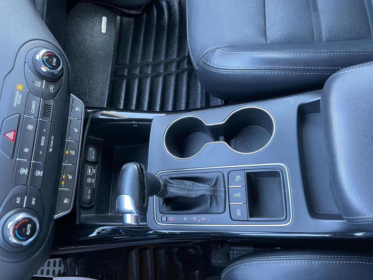 2017 Kia Sorento SX Plus V6 AWD *One Owner Photo