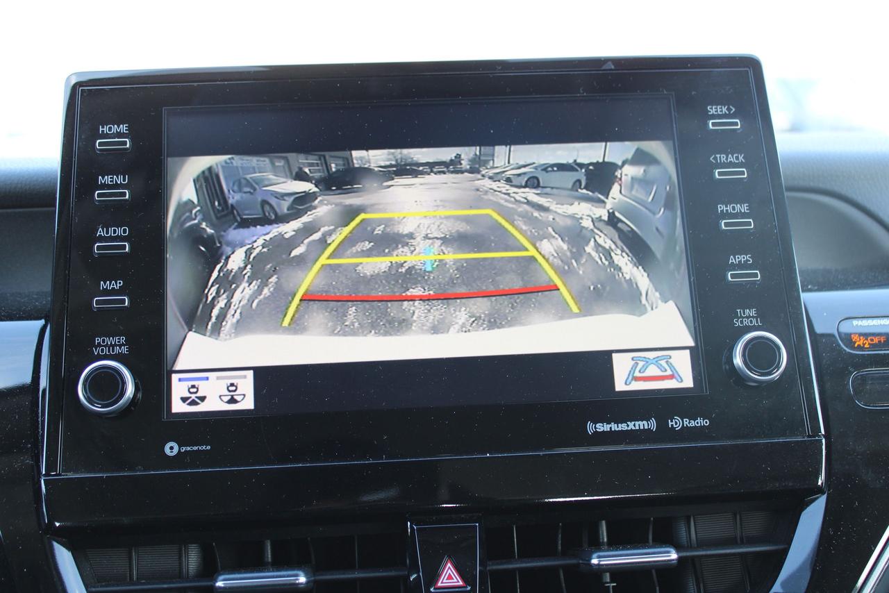 2024 Toyota Camry HYBRID SE Photo