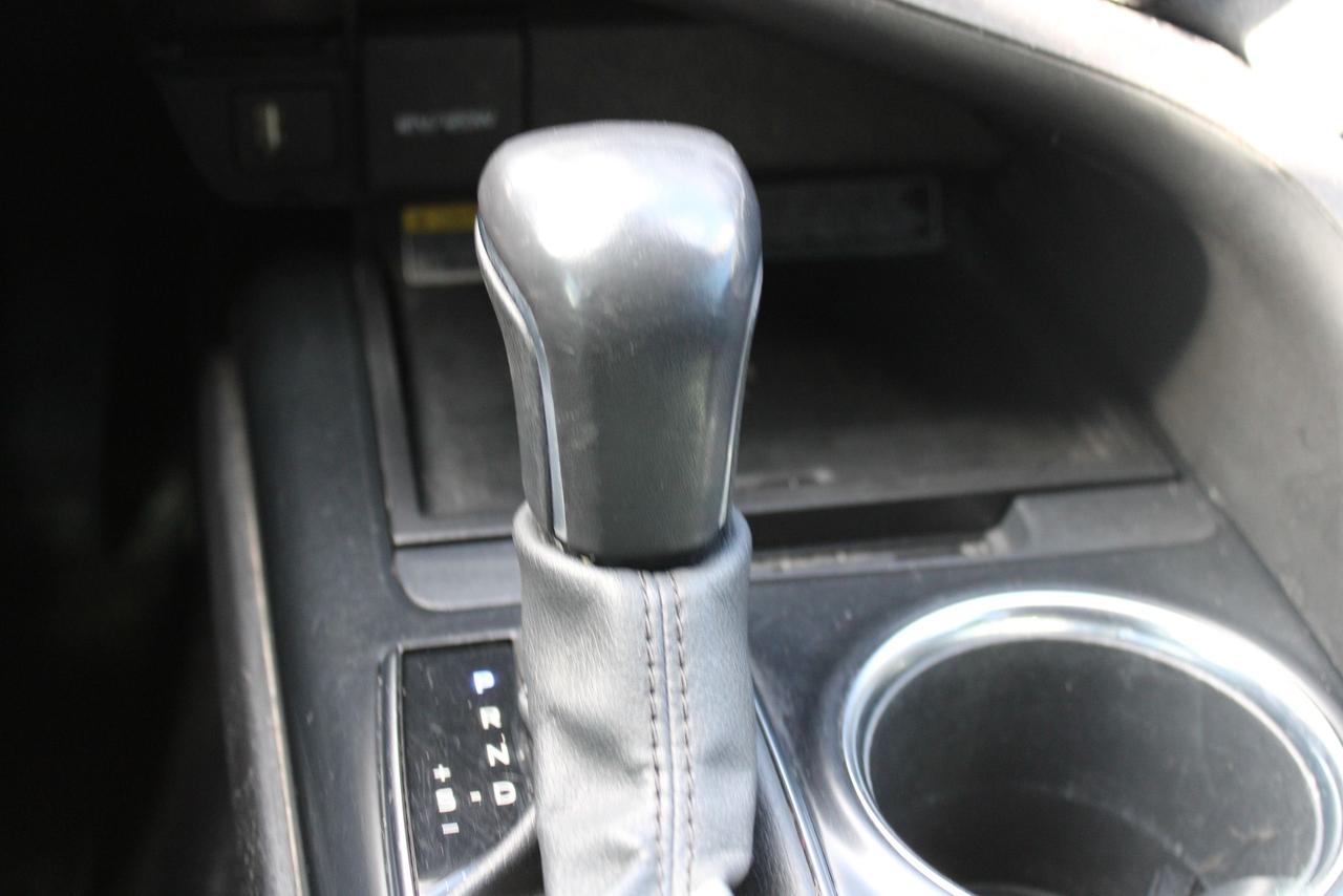 2020 Toyota Camry XLE Photo