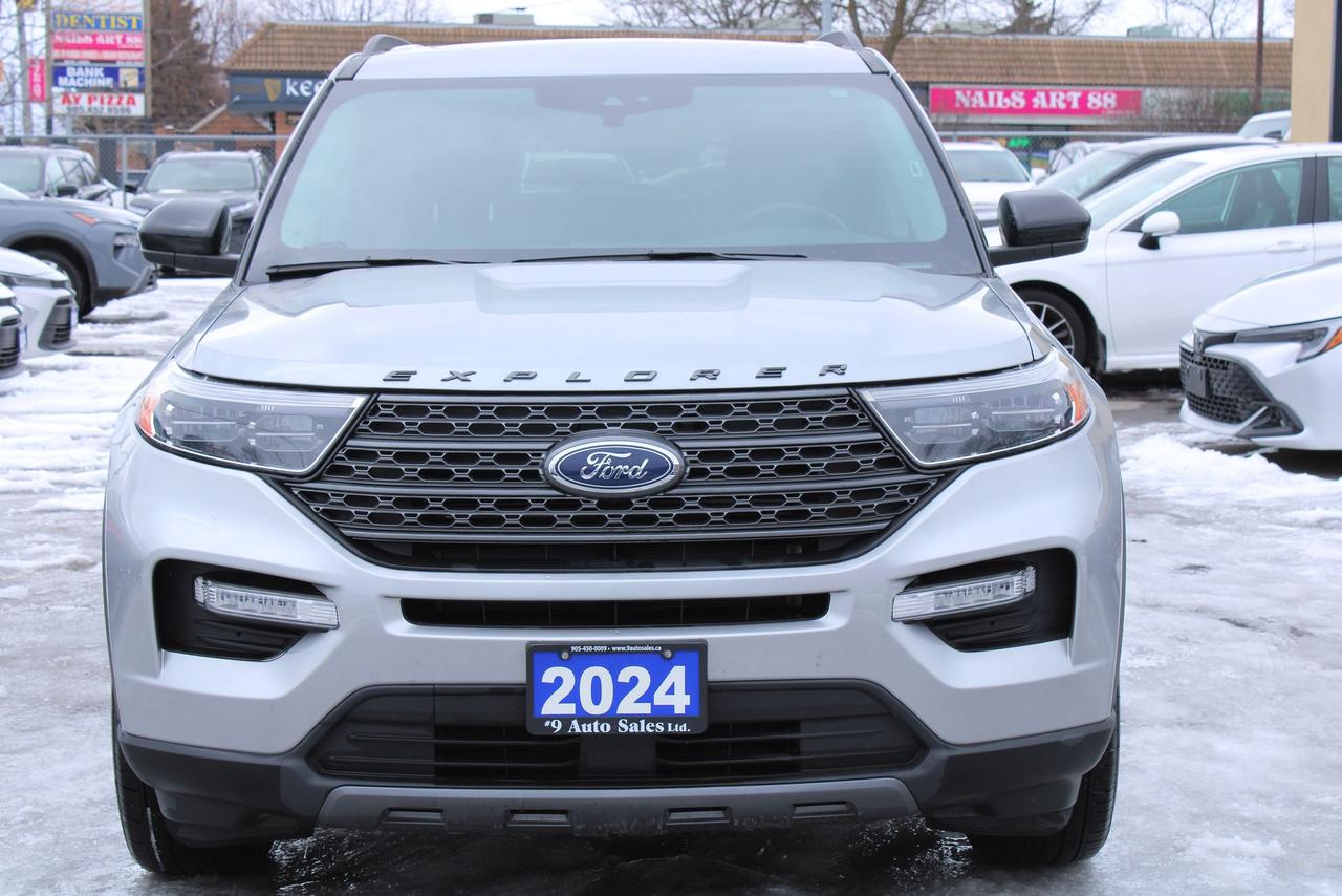 2024 Ford Explorer XLT Photo
