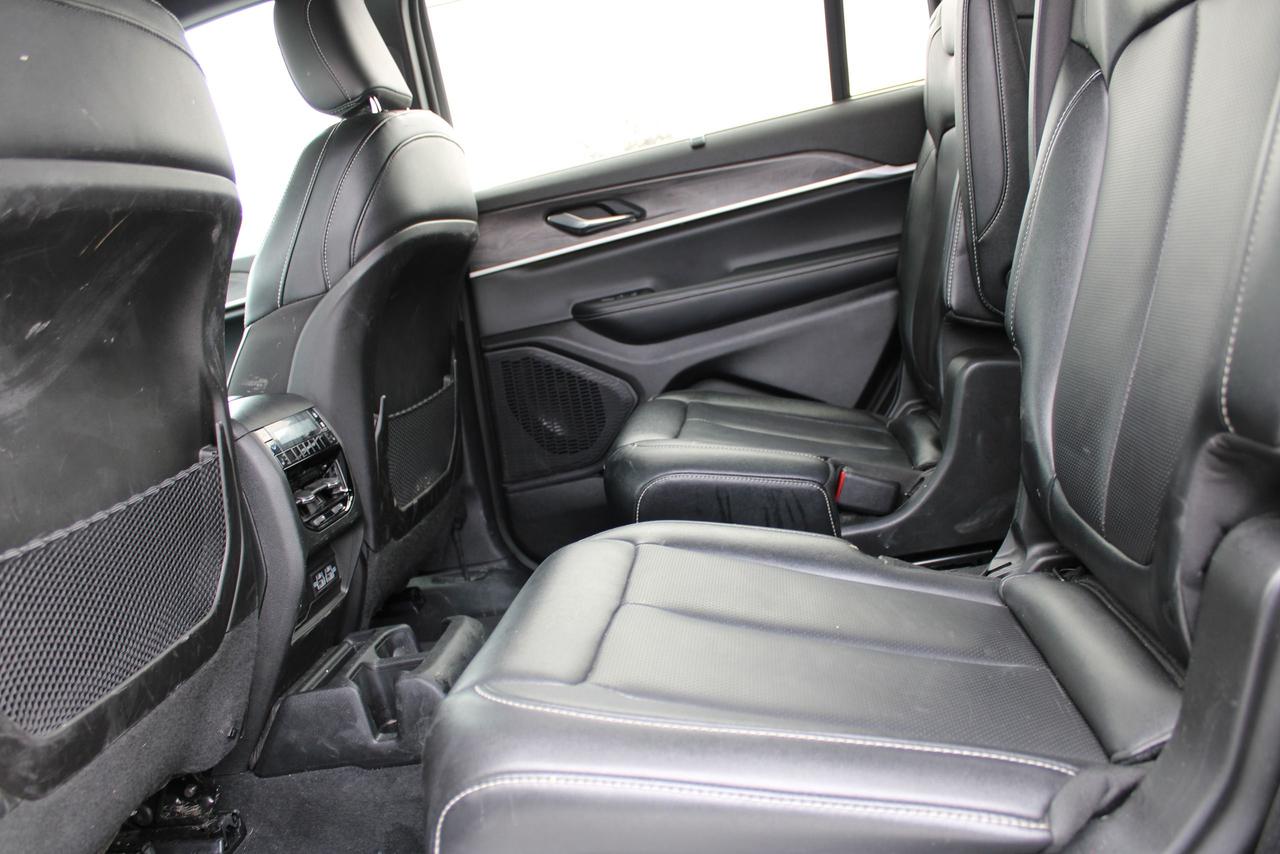 2024 Jeep Grand Cherokee Limited 6 Passenger Photo