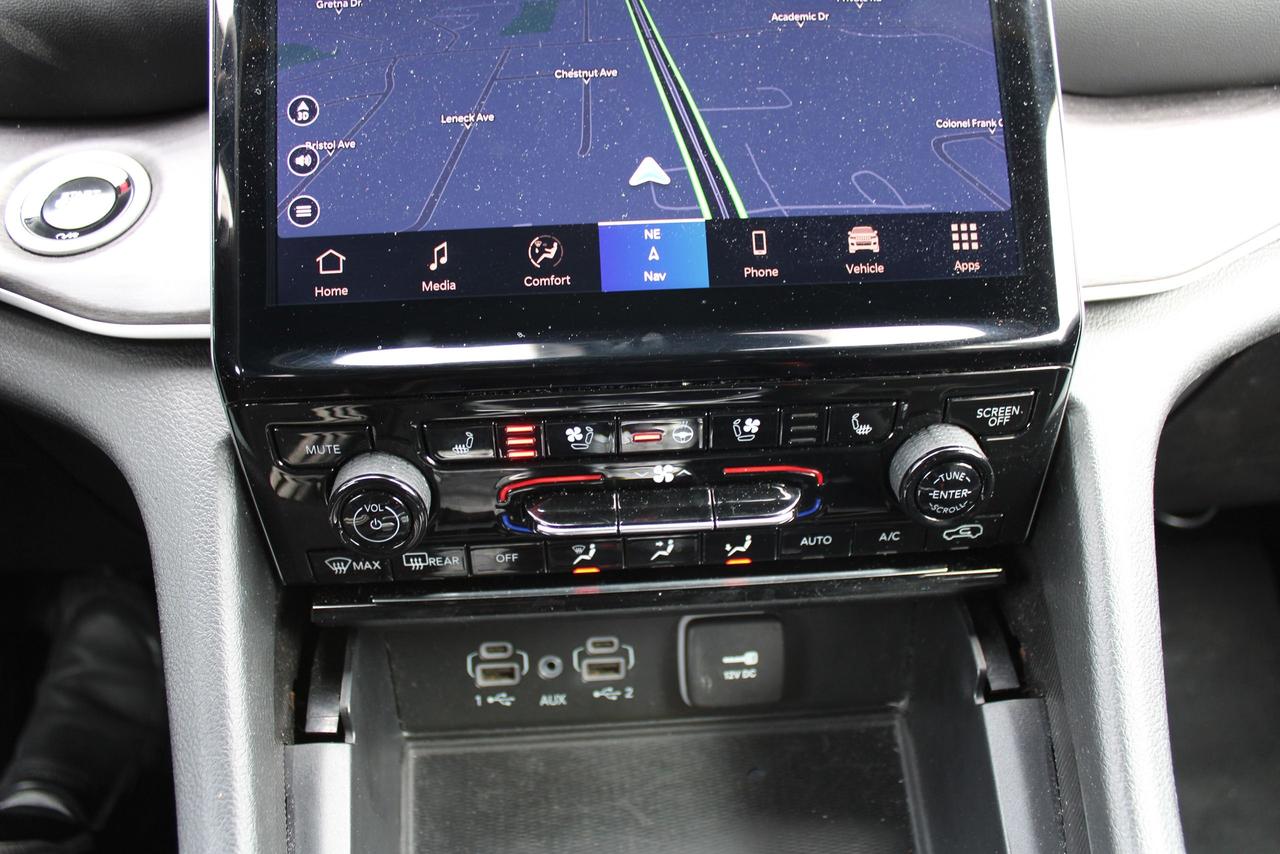 2024 Jeep Grand Cherokee Limited 6 Passenger Photo