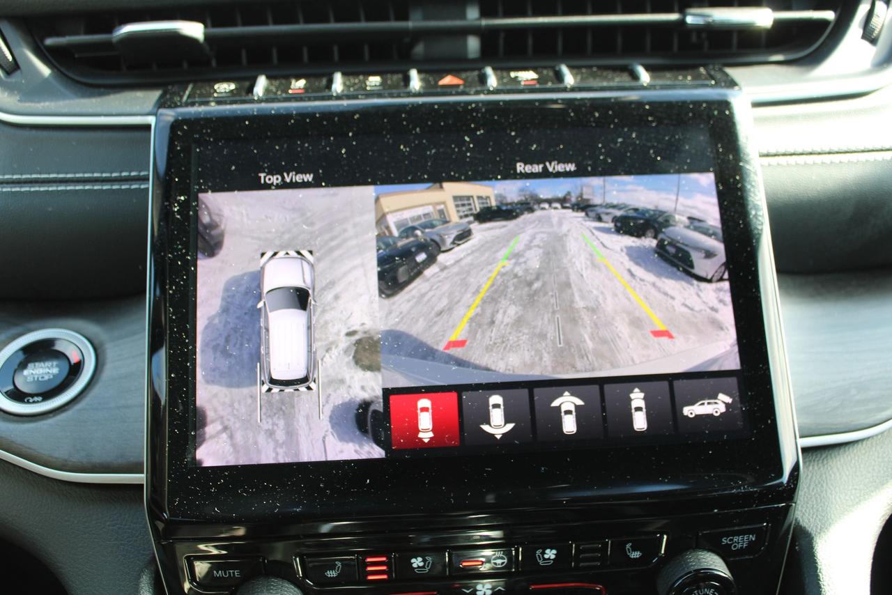 2024 Jeep Grand Cherokee LIMITED 4X4 Photo