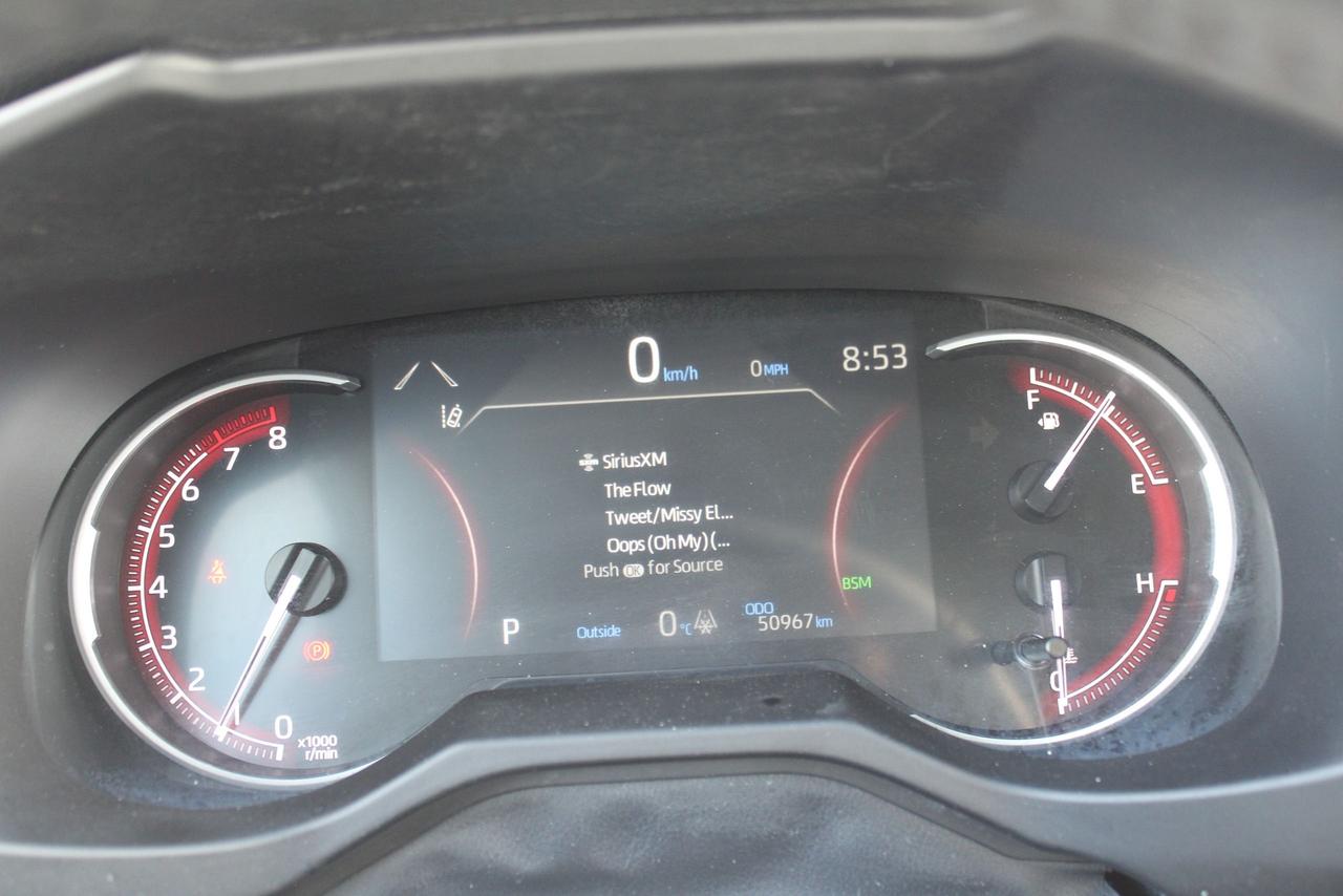 2025 Toyota RAV4 XLE Photo