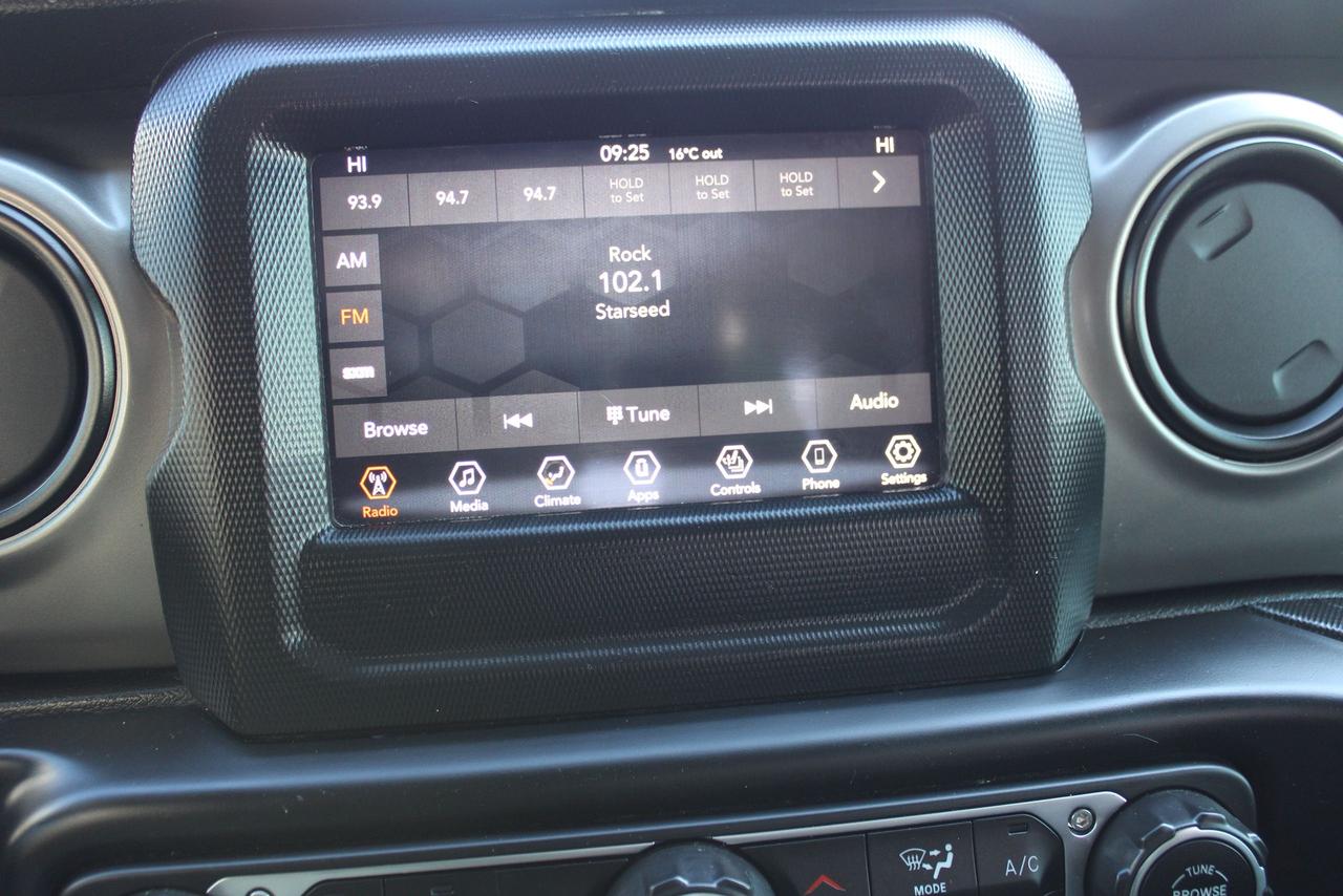 2021 Jeep Wrangler Sport S 4x4 Photo