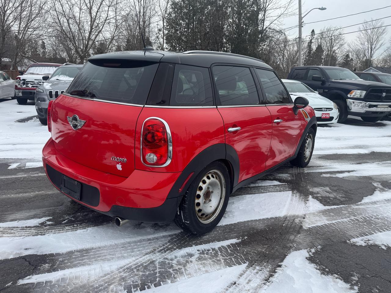 2012 MINI Cooper Countryman  - Photo #7